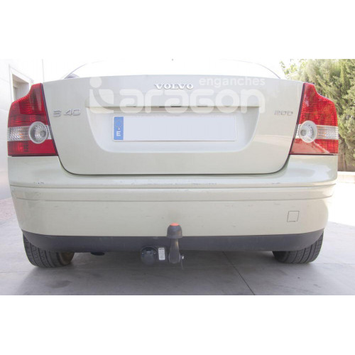 Фаркоп ARAGON на VOLVO S40 2004–2007  Арт. E6804BA 